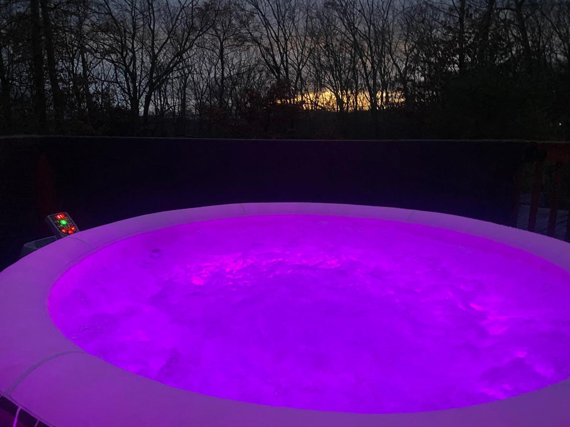 Pocono cabin, PRIVATE pool Shawnee/Camelback East Stroudsburg Esterno foto